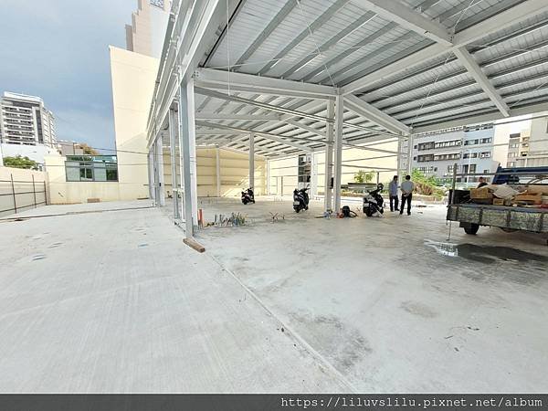 LINE_ALBUM_勝利十一路158號旁160金店面可上廣（蓉）_211118_3.jpg