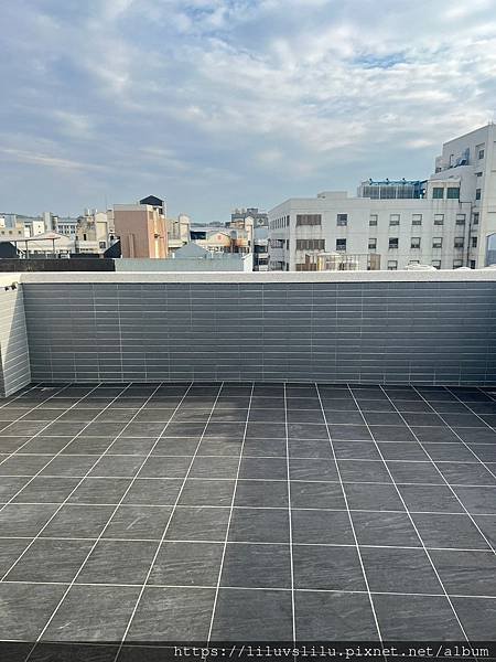 新竹縣湖口鄉~光復東路~湖口工業區全新電梯9套房+店面★2戶