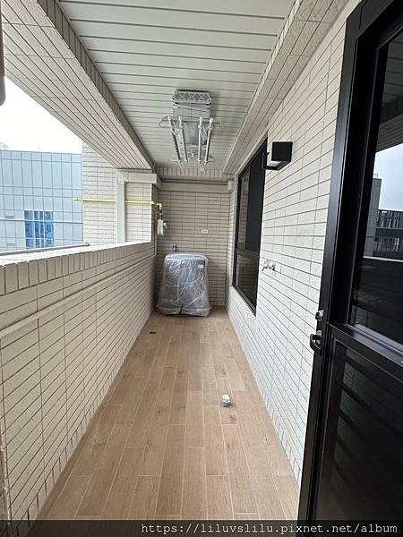 新竹縣竹北市~高鐵東二路~寶佳奇磊裝潢4改3房平車★大空間★