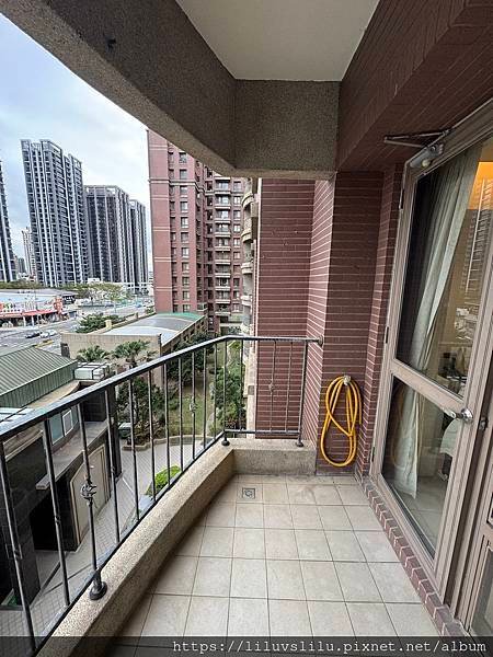 新竹縣竹北市~自強北路~挪威森林大四房雙平車★投資自用皆宜★