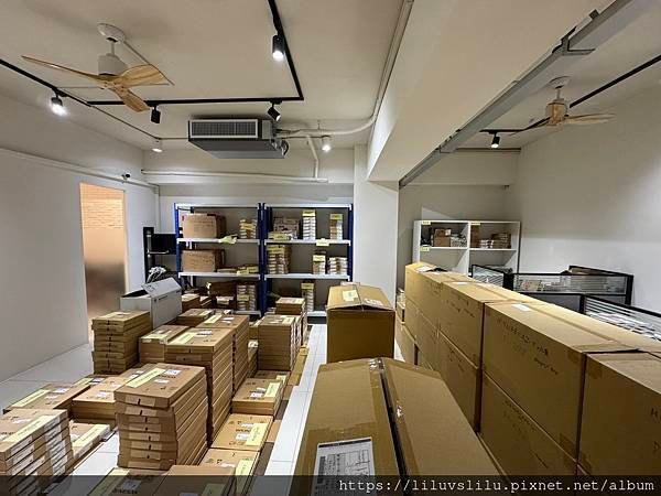 新竹縣竹北市~隘口三街~高鐵稀有整層百坪辦公室★頂讓金200