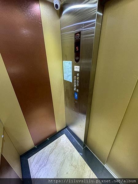 新竹市~竹光路~租18,800元~磐石高中電梯大套房★全新整