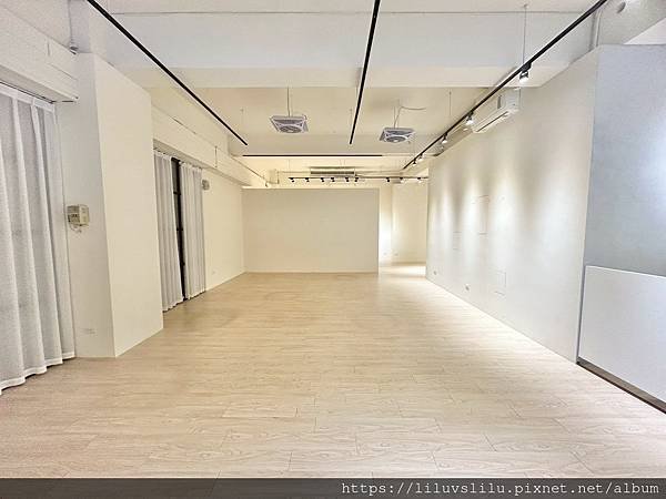新竹縣竹北市~縣政八街~租75,000元~光明國小角間雙店面