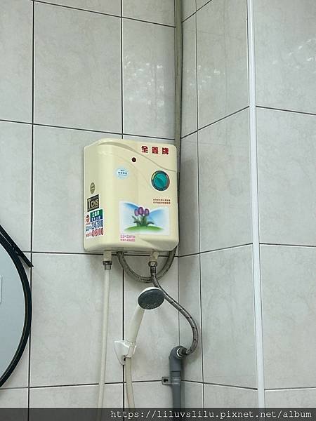 LINE_ALBUM_75000近家樂福，縣政八街雙店面（辰）_250606_14.jpg