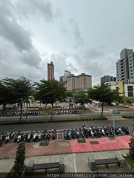 新竹縣竹北市~嘉豐九路~租80,000元~水圳公園64坪金店