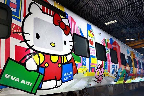 Hello kitty太魯閣號彩繪列車1.jpg