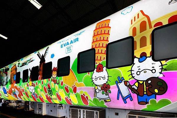 Hello kitty太魯閣號彩繪列車4.jpg