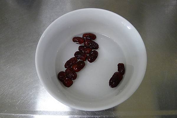 紅棗泡水