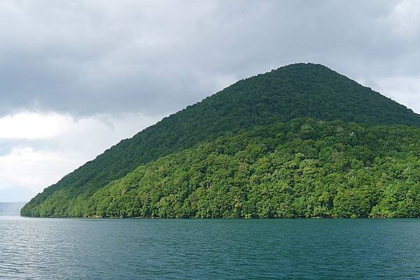 充滿陽光的饅頭島