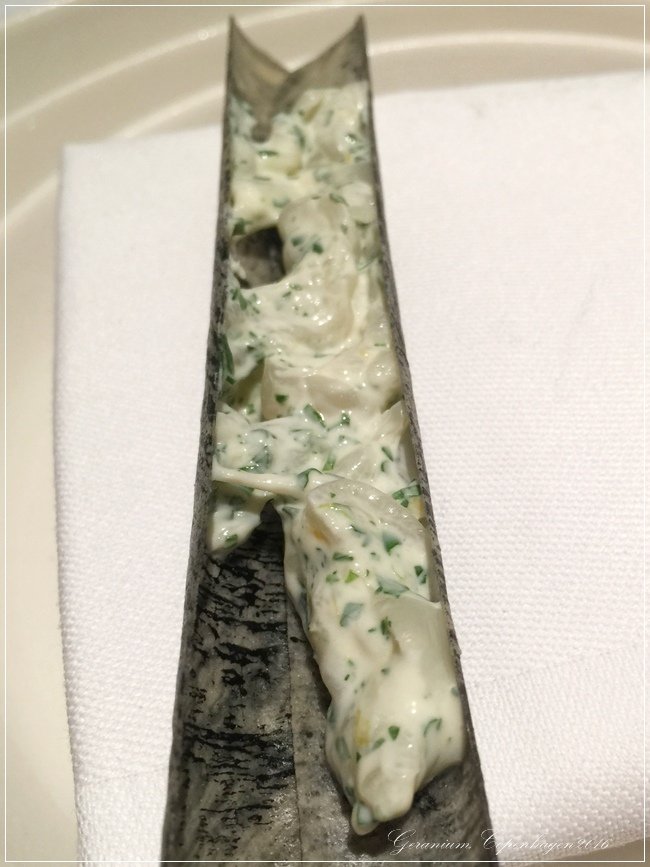 Geranium-23-『Razor Clam』with Sour Cream %26; Parsley.JPG