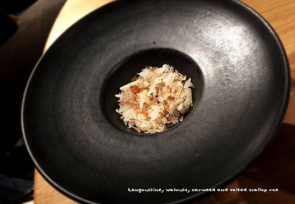 024●Langoustine, walnuts, oarweed and salted scallop roe.JPG