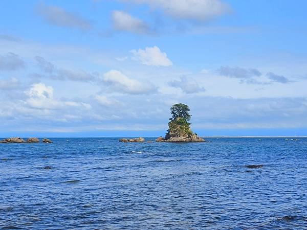 【高岡】雨晴海岸 見不到立山連峰