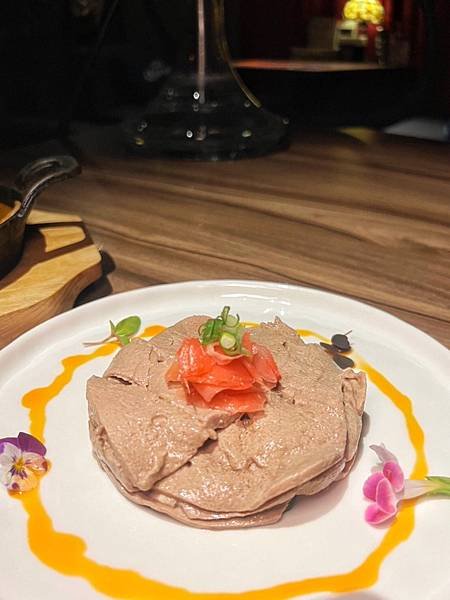 台北美食｜離城放感情 ｜隱藏在台北六張犁捷運站巷弄內的慵懶老