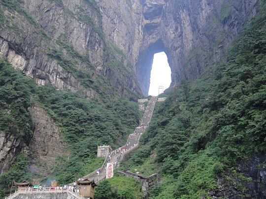 東吳時 天門洞開