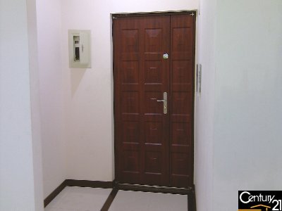 E.jpg