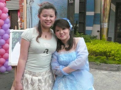 ㄚ宜ㄚ鳳2008結婚合照.jpg