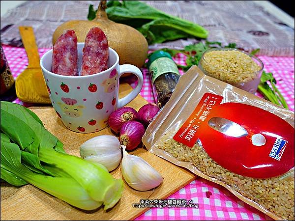 2015-1203-美國米-糙米-越光米-洋地瓜香腸炊飯 (3).jpg