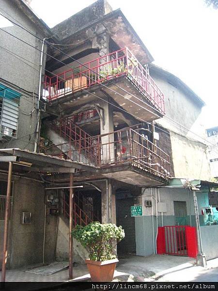 台北市八德路二段巷弄（2008）.jpg