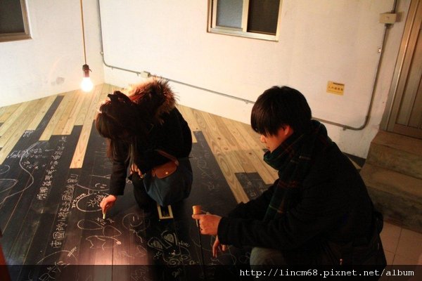 1000213-「兔寶寶找太陽」-2011台北燈節公共藝術展- 046.JPG