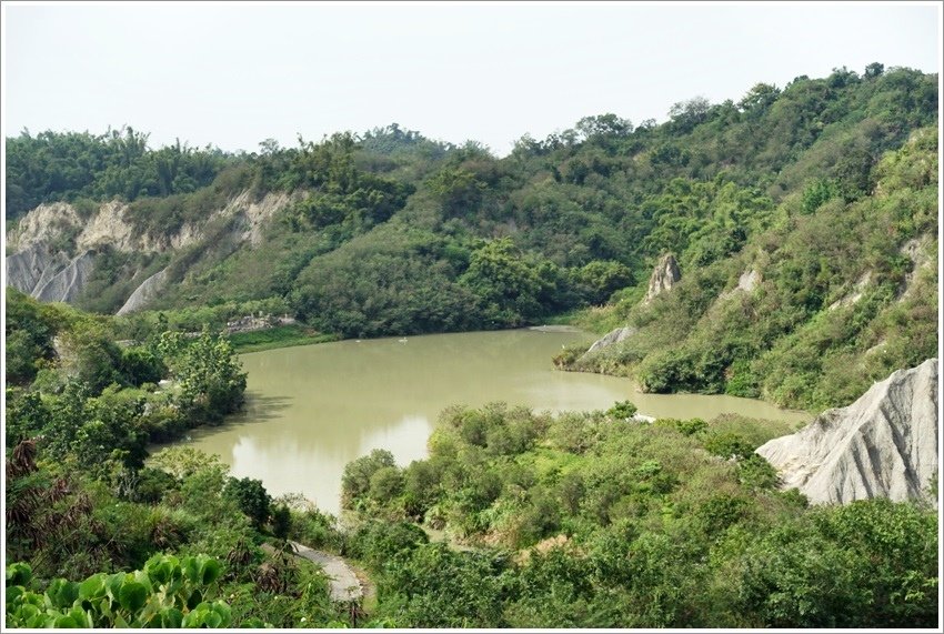 台南親子旅行-龍崎惡地中夢幻湖牛埔泥岩水土保持教學園區