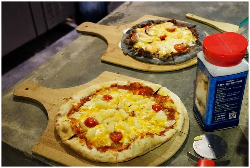 嘉義美食-幸福Pizza１號店現做手工堅持柴燒窯烤比薩