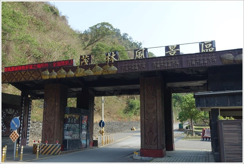 台南親子-騎士堡台南愛麗絲的家德安百貨可以讓小孩玩一整天的好地方