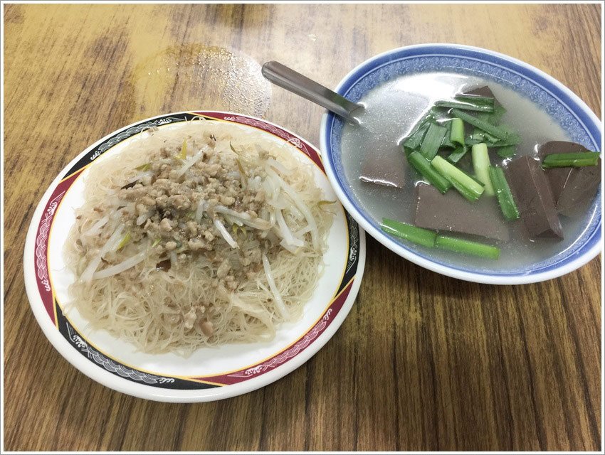 台南美食-慶中街豬血湯巷子內的美食葉家豬血湯老饕回國最愛