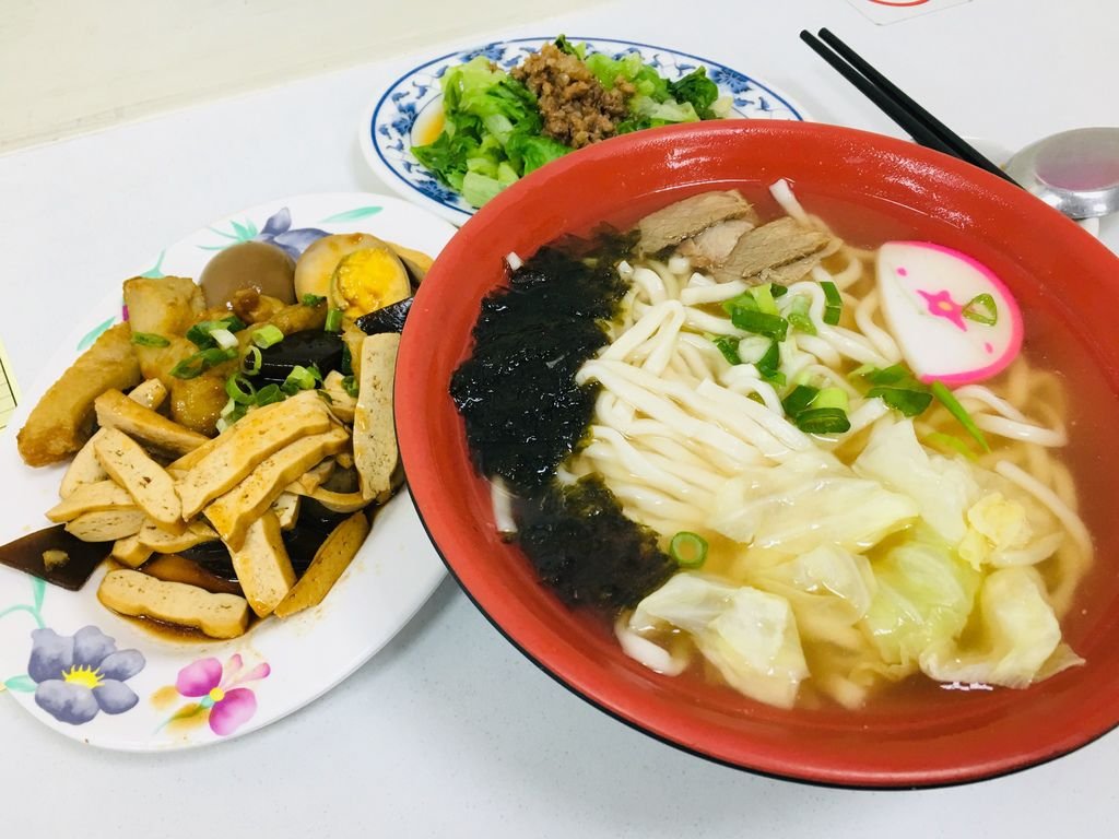 台南美食-小肚子食堂大同路拉麵專賣平價拉麵