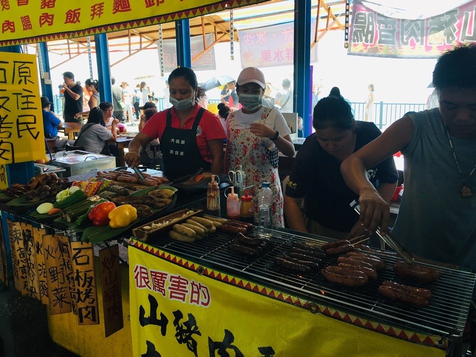 台東旅遊多良車站在眺望最美麗的太平洋最美麗的車站抓對時刻跟經過的普悠瑪太魯閣