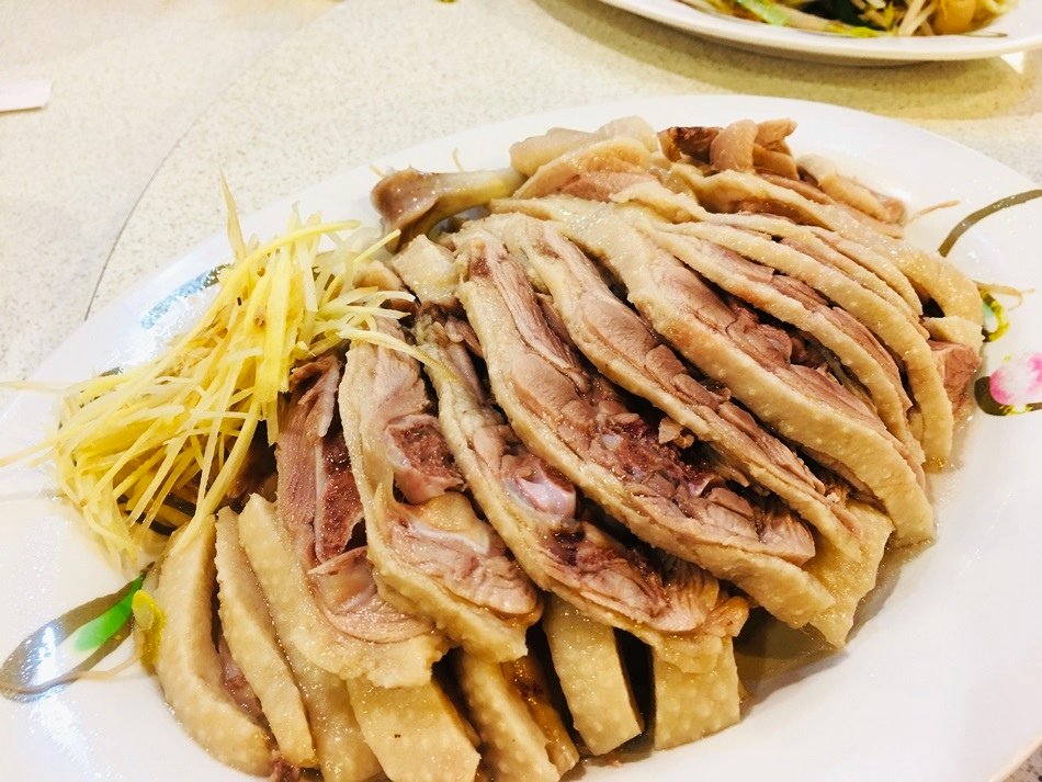 台南美食│好客多鵝肉海鮮餐廳好吃肥嫩的鵝肉搭配免費的冰淇淋,免費鵝油飯吃到飽 出菜速度超快超好