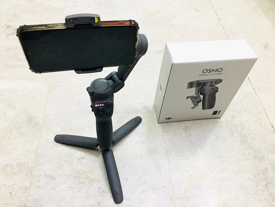 手機三軸穩定器推薦│手機族拍片最佳工具，大疆OSMO MOBILE 3手機穩定器雲台,單手操控一鍵切換,支援智能跟隨續航時間約為15小時