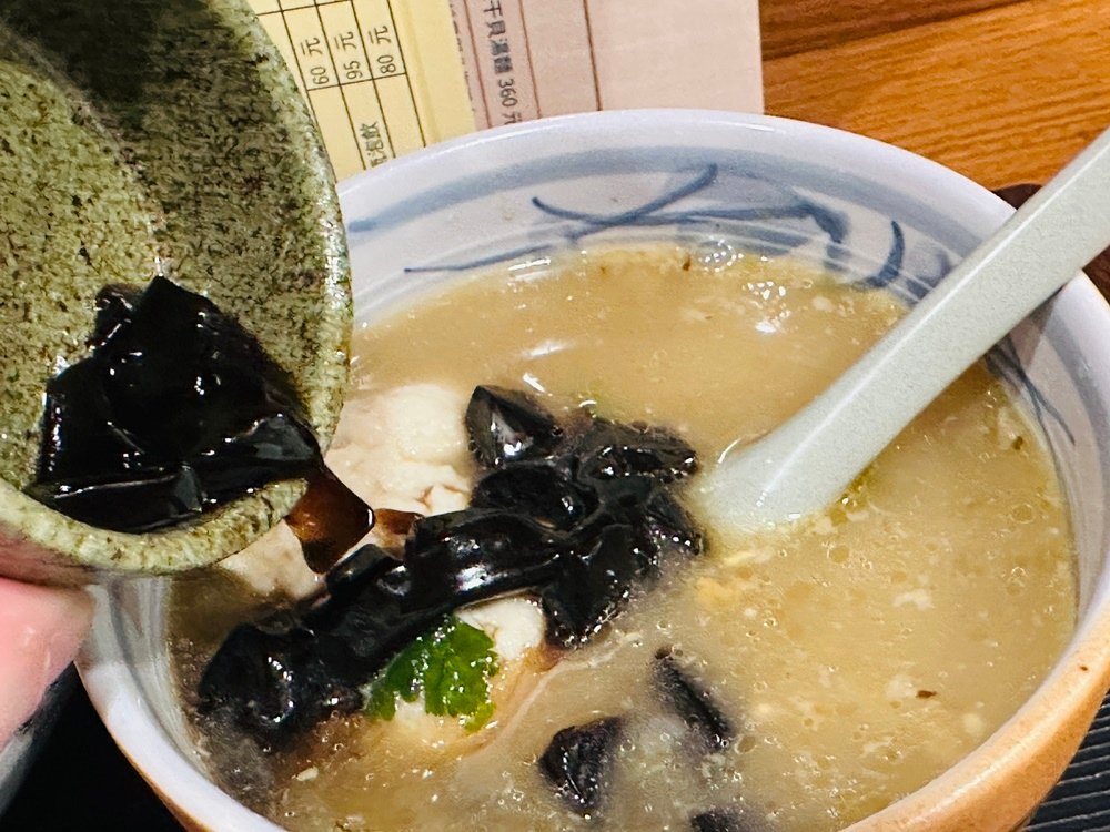 台南美食拉麵推薦│淳吉拉麵保安路新日式麵食，虱目魚變身靈魂湯