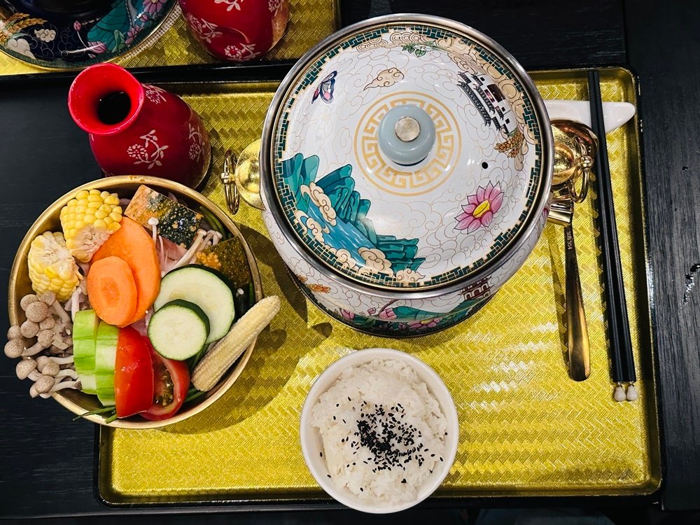 台南麻辣火鍋推薦│古色古香成都府烤魚獨品鍋寵物友善餐廳，南紡