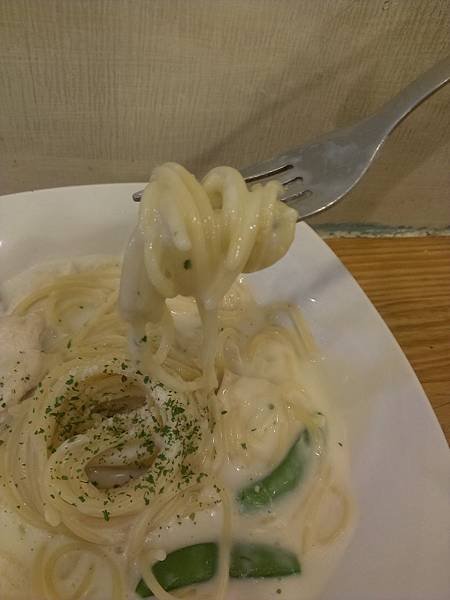 奶油雞肉麵