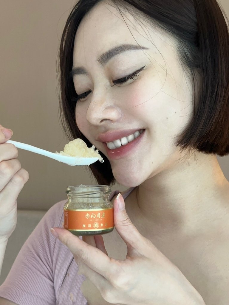 真正的燕窩「李向月連」無糖極濃燕窩，小瓶裝沒有腥味！30天深
