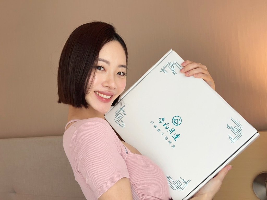 真正的燕窩「李向月連」無糖極濃燕窩，小瓶裝沒有腥味！30天深