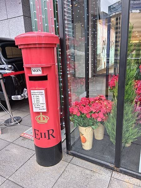 台北統一時代百貨的造景藝術很倫敦