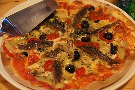 鯷魚PIZZA