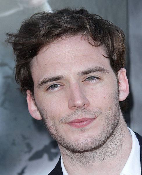 sam-claflin-screening-snow-white-and-the-huntsman-01.jpg