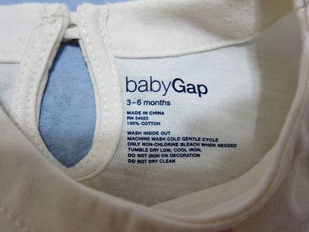兔子衣label.JPG