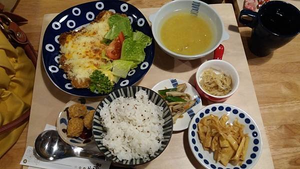 焗烤豬排套餐.jpg