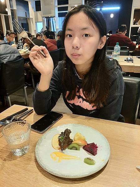 高雄夢時代「陶板屋」用餐