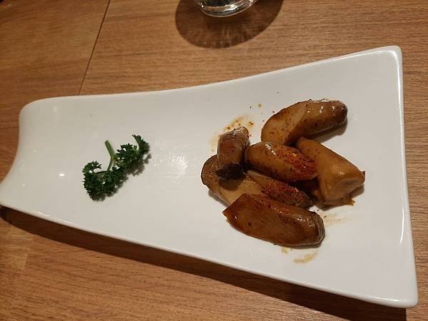 高雄夢時代「陶板屋」用餐