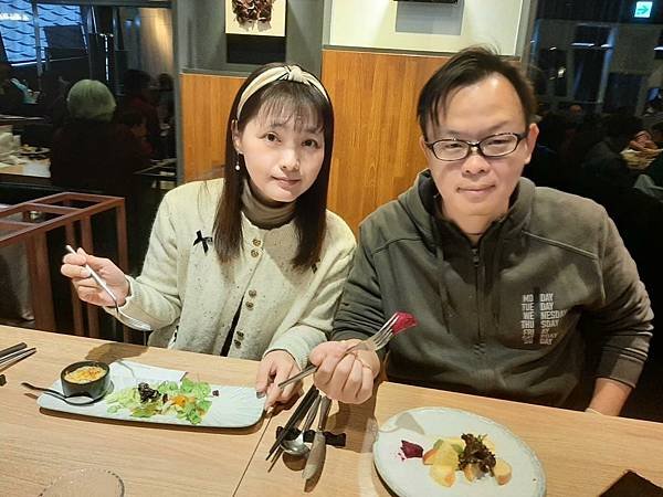 高雄夢時代「陶板屋」用餐