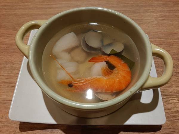 高雄夢時代「陶板屋」用餐