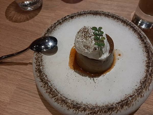 高雄夢時代「陶板屋」用餐