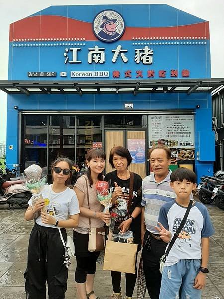 LINE_ALBUM_2025-05-10_雲林斗六＜江南大豬＞慶祝母親節_250510_2.jpg