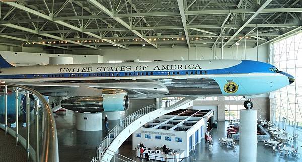 231 010 Air Force One.jpg