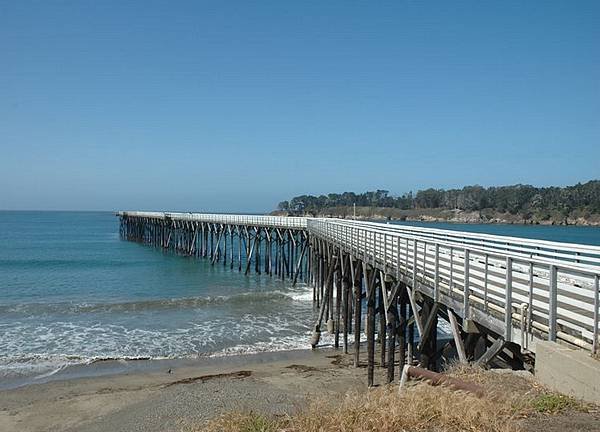 271 230 San Simeon Hearst Pier.jpg