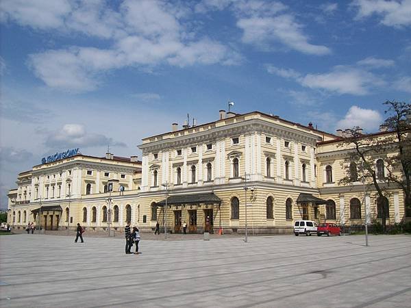 Kraków_Główny_(budynek_dworca).JPG